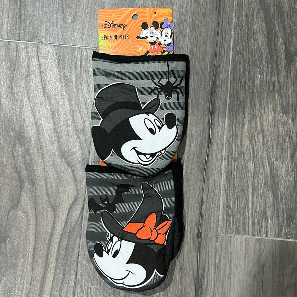 Disney 2 Pack Mini Mitts Mickey & Minnie Set Witch Spider Bat Fall Halloween